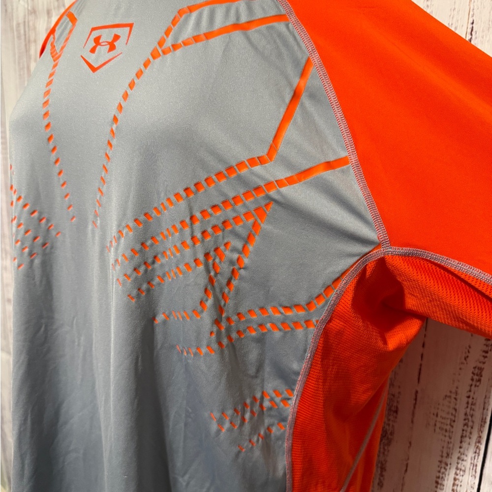Under Armour Men's Long Sleeve Gray and Orange Tee - Picture 4 of 6